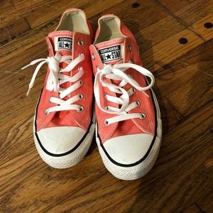 Salmon pink converse